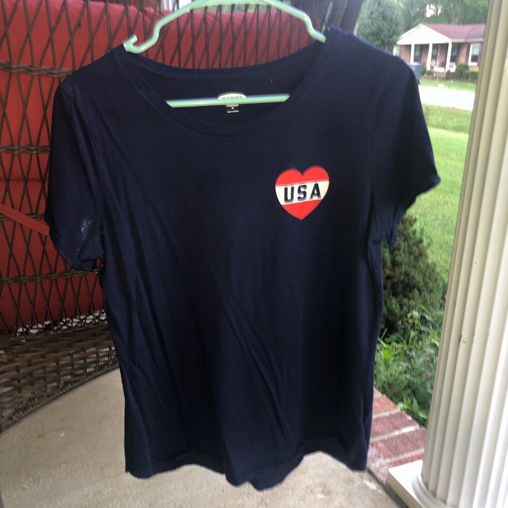 Navy blue T-shirt graphic tee